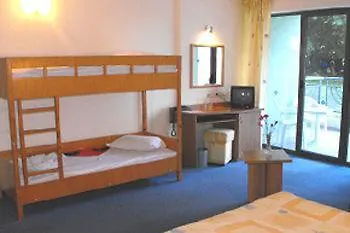 Hotel Perunika Złote Piaski 3*,