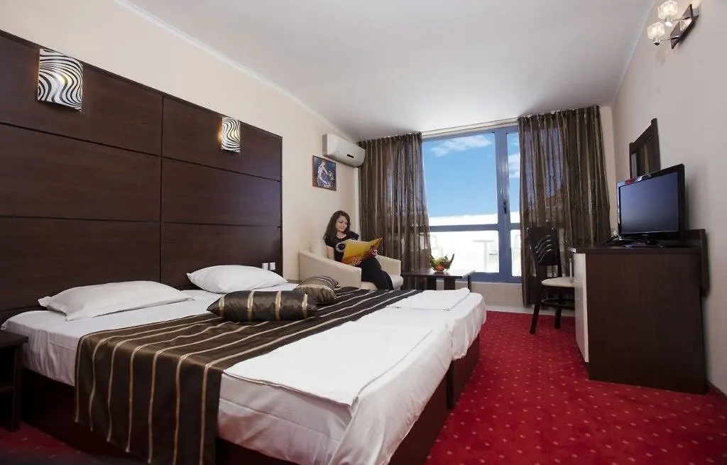 Hotel Perunika Golden Sands 3*,