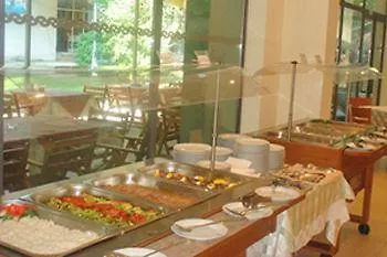 Hotel Perunika Goldstrand 3*,
